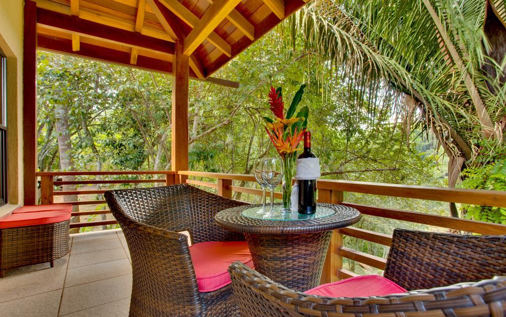 Mystic River Resort San Ignacio Exteriör bild