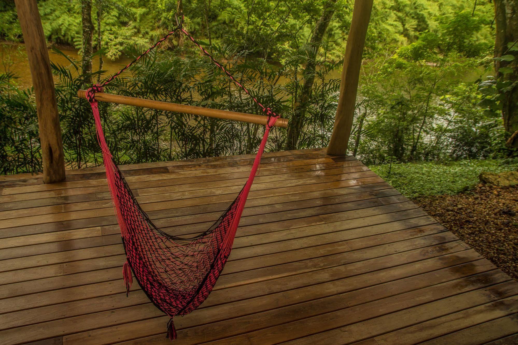 Mystic River Resort San Ignacio Exteriör bild