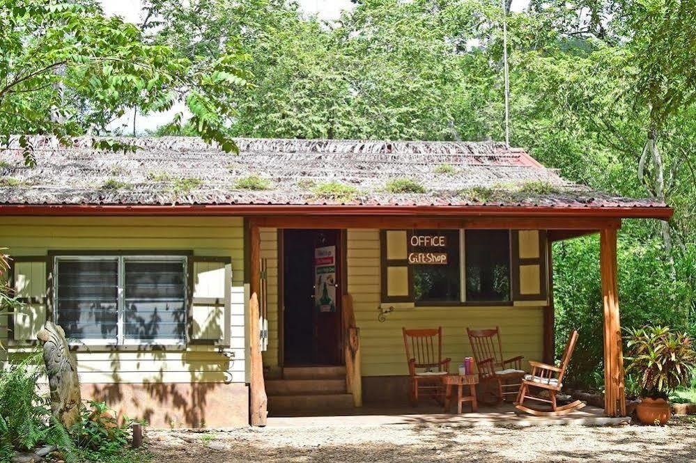 Mystic River Resort San Ignacio Exteriör bild