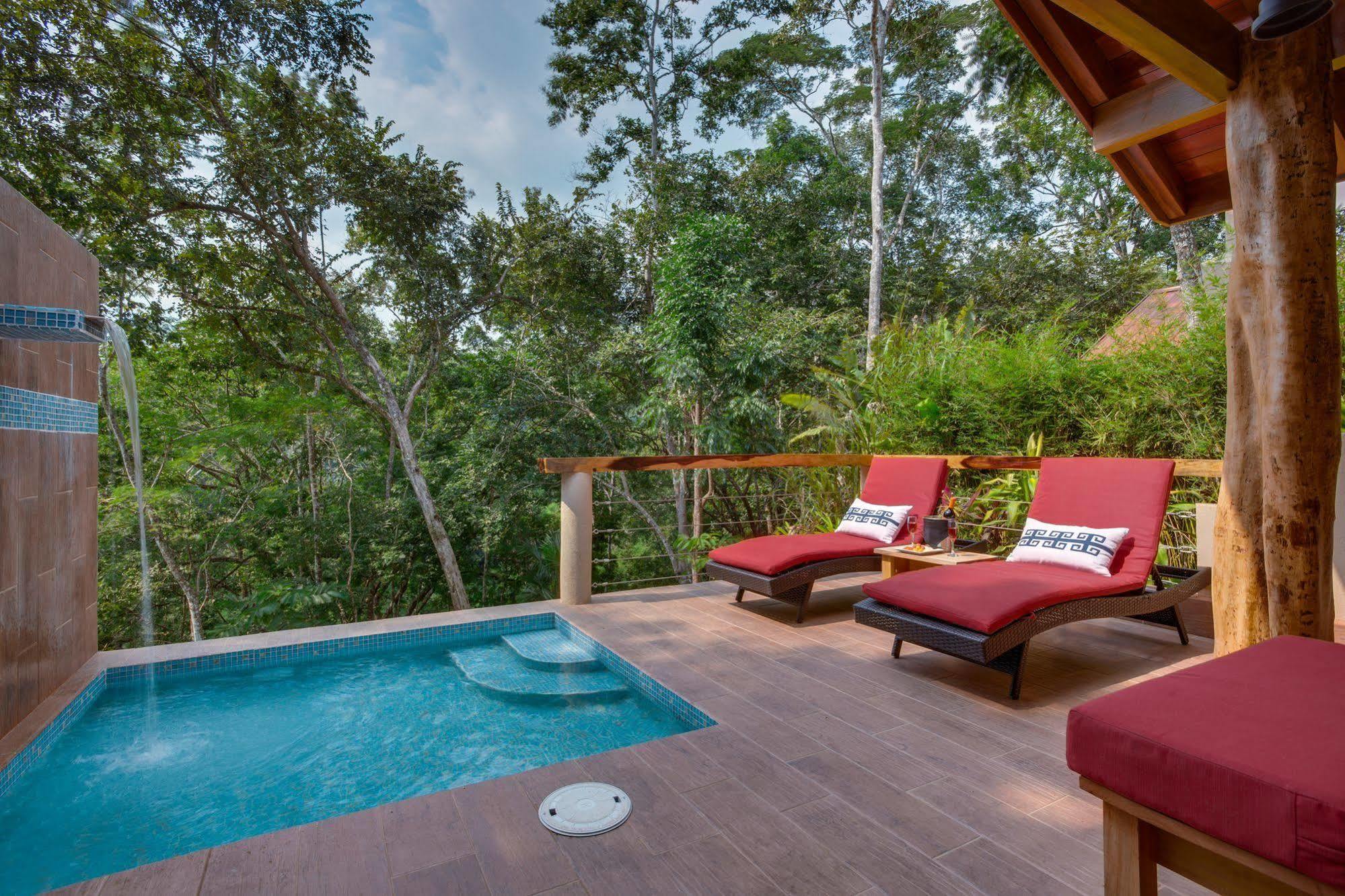 Mystic River Resort San Ignacio Exteriör bild